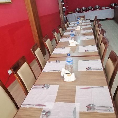 Hotel Suramma Румминдей Экстерьер фото
